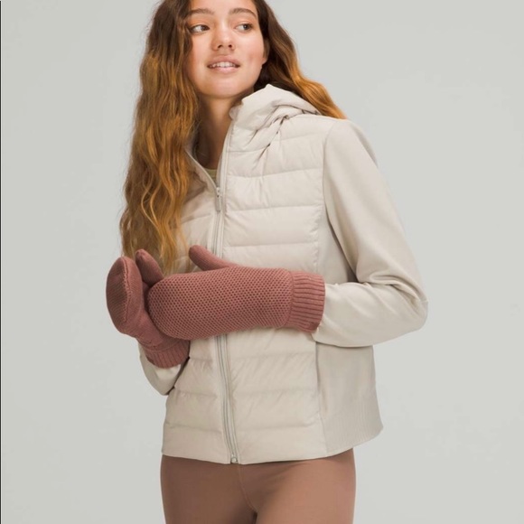 lululemon athletica Accessories - Lululemon Fleece-Lined Knit Mittens